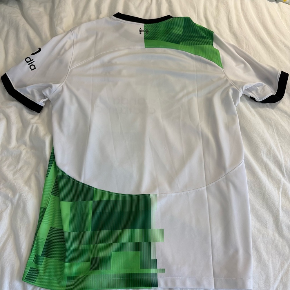 Nike LFC Men's Green and White Away Jersey - Picture 8 of 9